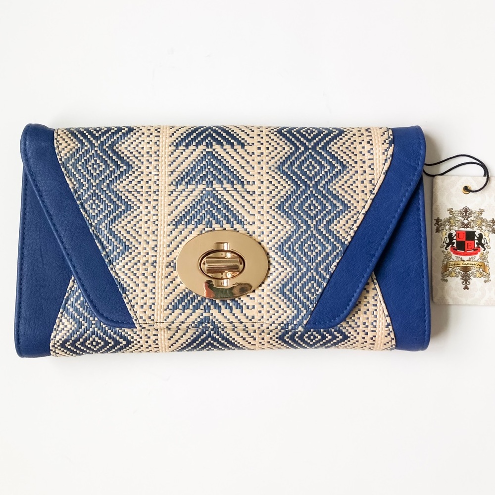 NWT Urban Expressions Clutch